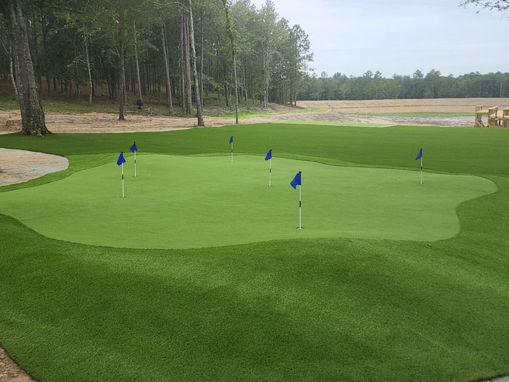Installation Of A putting Green In Tampa
