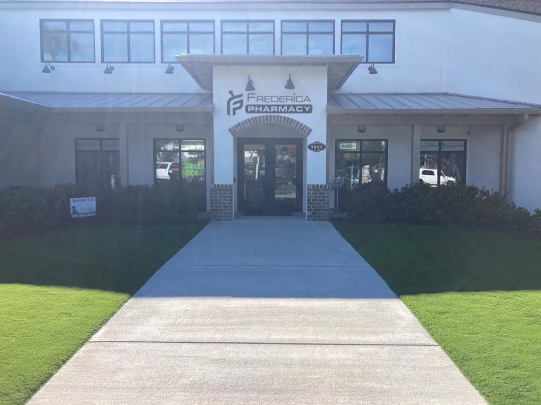 How Artificial Turf Transformed Frederica Pharmacy in St. Simons Island